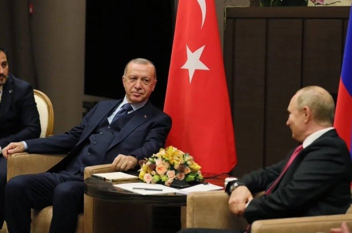 Erdog‘an va Putin telefon orqali muloqot qildi. Erdog‘an va Putin telefon orqali muloqot qildi.