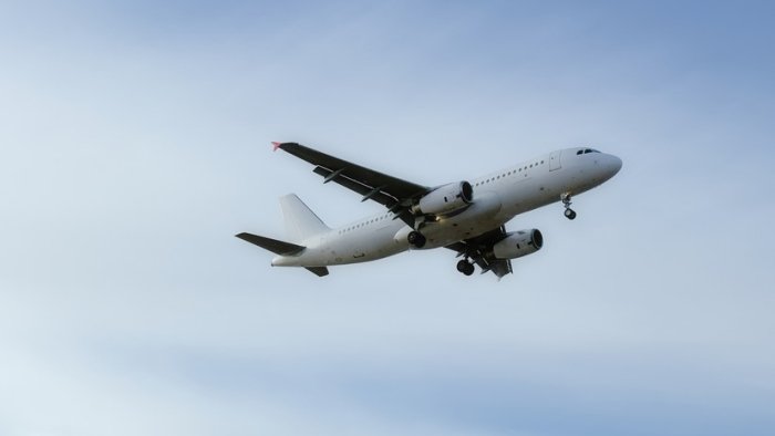 Tel-Avivga uchayotgan samolyot yo‘lning yarmidan Dubayga qaytmoqda