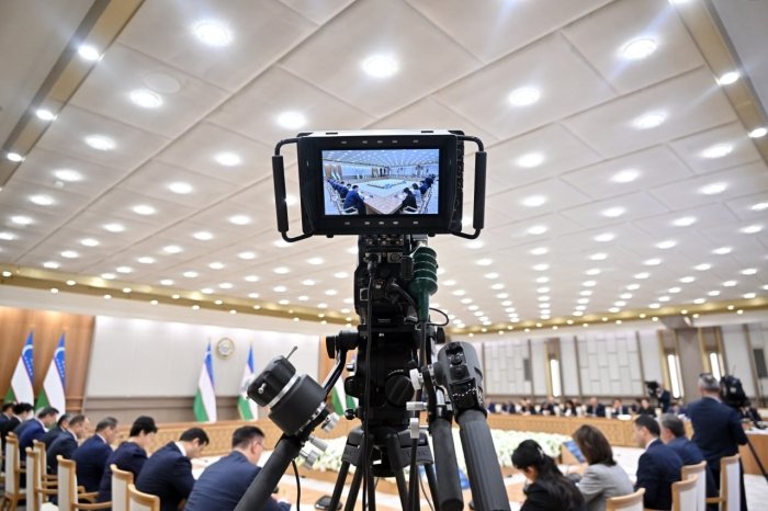 Мактаб таълимида транспорт ва инфратузилма муаммолари муҳокама қилинди