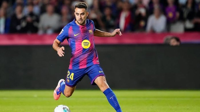 «ПСЖ» «Барселона» ҳимоячисини эркин агент сифатида қўлга киритиши мумкин