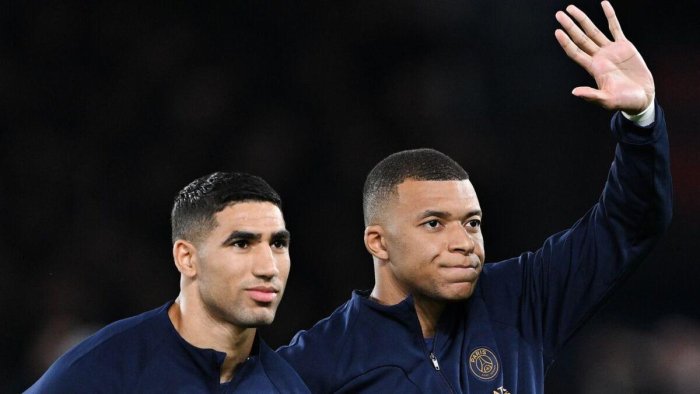 Мбаппе зўравонлик иши бўйича сўроқ пайтида Ҳакимини ҳимоя қилди