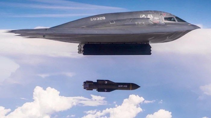 AQShning B-2 bombardimonchilari havoga ko‘tarildi