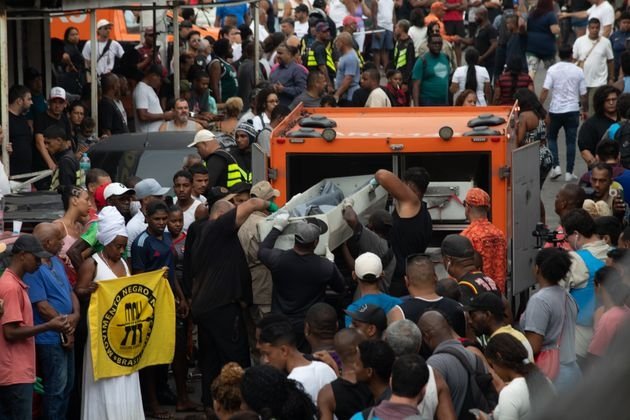 Anjelina Joli erotik sahnalari