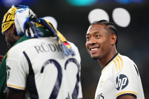 "Real" kelasi yozda katta maosh oladigan futbolchisi bilan tekinga xayrlashadi "Real" kelasi yozda katta maosh oladigan futbolchisi bilan tekinga xayrlashadi