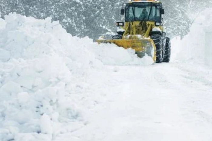 Японияда 20 январдан бери давом этаётган қор ёғиши оқибатида ҳалок бўлганлар сони 45 кишига етди