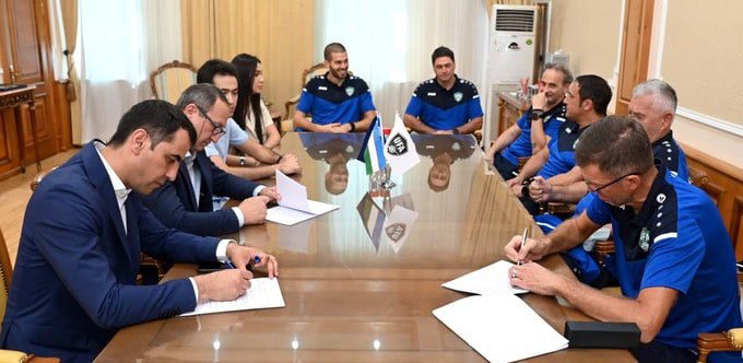 Манба: Катанец ёрдамчилари ЎФАдан 350 минг АҚШ доллари ундириб олмоқчи