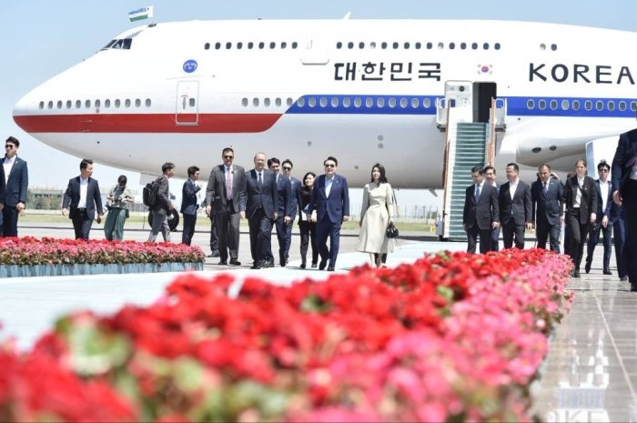 Koreya Respublikasi Prezidenti Yun Sok Yol Samarqandga keldi