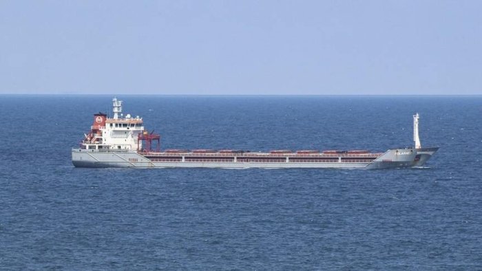 Украинадан “олиб чиқилган” дон ортилган кема Исроил портига киритилмади