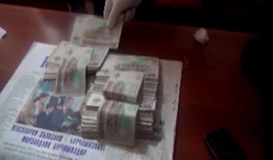 Тошкентда 6 минг сўм қарздорлик учун салкам 1 млн сўм «жарима» ундираётган электр тармоқлари корхонаси муҳандиси ушланди