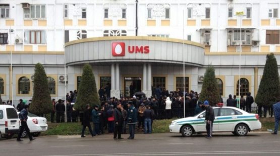 "UMS"нинг қўли синган техник ходими беш ой темир аппарат билан ишга қатнаганлиги аниқланди