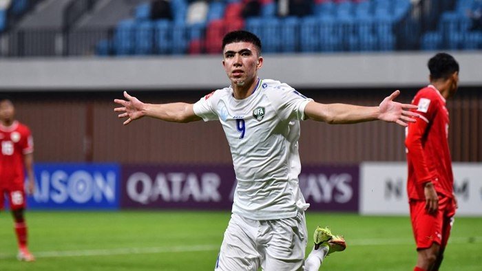 O‘zbekistonlik 3 futbolchi Angliya klubida ko‘rikdan o‘tish uchun Londonga jo‘nab ketdi