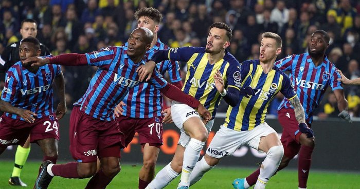 Туркияда пул тикиш можароси туфайли 1000 дан ортиқ футболчи четлатилди