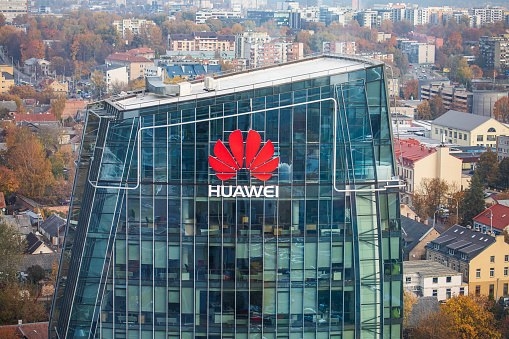 Huawei 5G смартфонларини ишлаб чиқаришни қайта тиклашни режалаштирмоқда