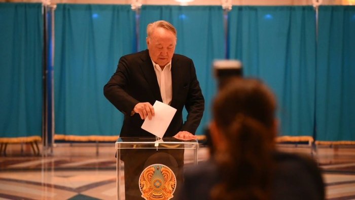 Qozog‘istonda Markaziy Osiyoda birinchi atom elektr stansiyasini qurish bo‘yicha referendum o‘tkazilmoqda