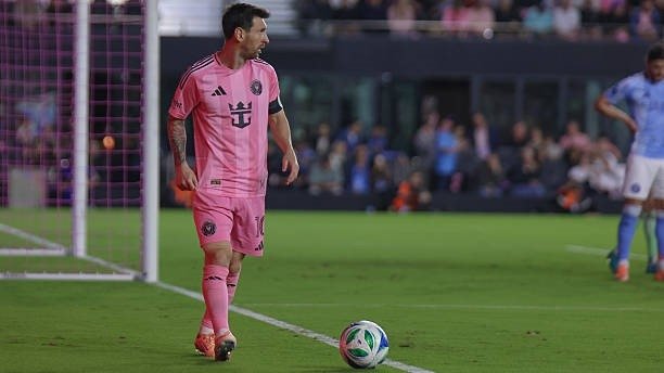 «Барселона» Мессини ортга қайтарадими? Клуб спорт директори аниқ жавоб берди