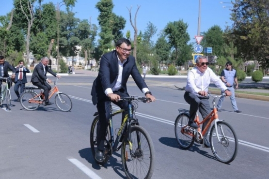  Aziz Abduhakimov Tatariston prezidenti bilan velosayrga chiqdi