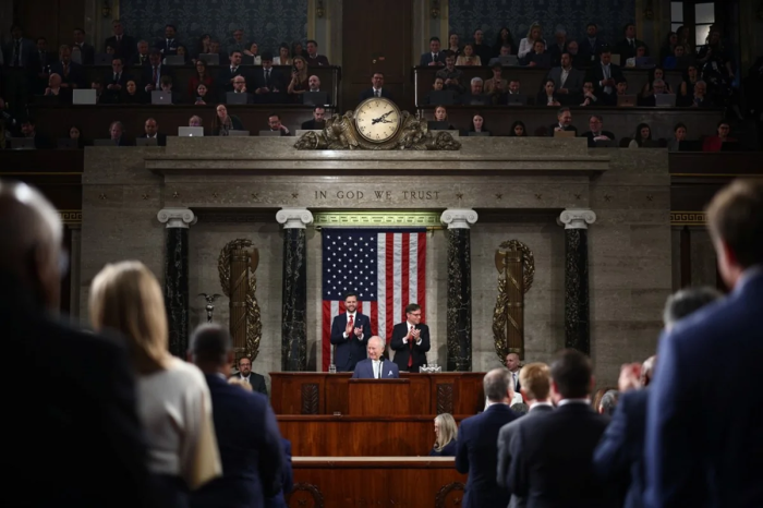 Buyuk Britaniya qiroli: "Ukraina bizning murosasiz yordamimizga muhtoj"