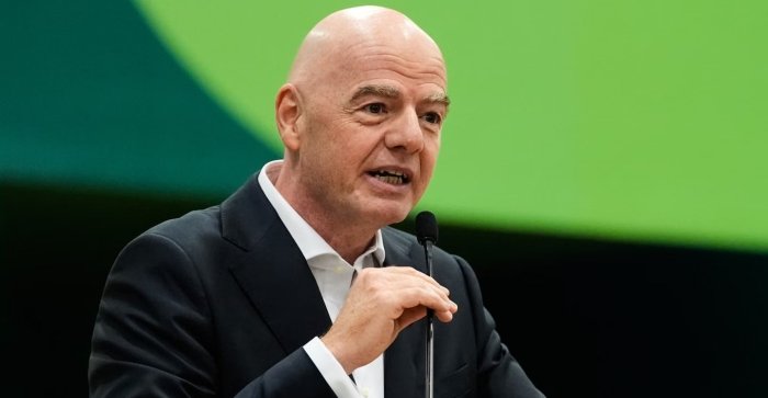 Инфантинонинг тўртинчи муддатга сайланиш режаси FIFA низомига зид деб топилмоқда