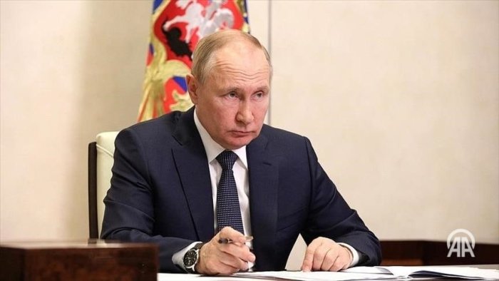 Путин Хитой фуқаролари учун Россияга вақтинча визасиз кириш тартибини тасдиқлади