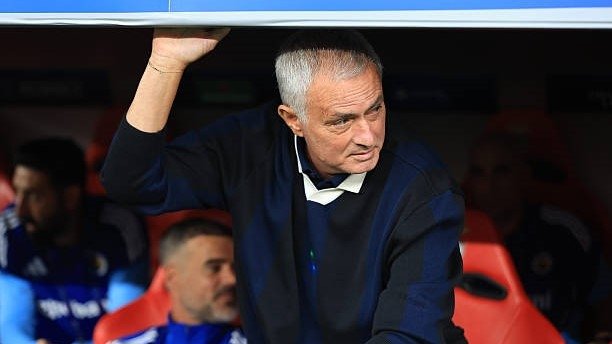 Rasman. Joze Mourinyo «Benfika» bosh murabbiyiga aylandi