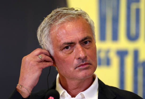 Mourinyo Portugaliya terma jamoasining yangi bosh murabbiyiga aylanadi! Mourinyo Portugaliya terma jamoasining yangi bosh murabbiyiga aylanadi!