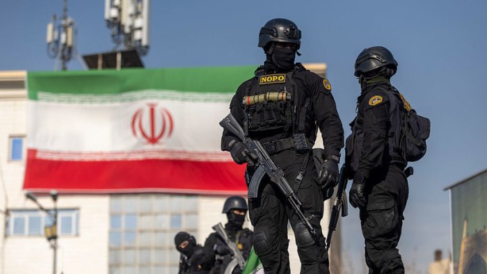 AQSh Moliya vazirligi Eronga qarshi sanksiyalar ro‘yxatiga 11 kishi va 13 ta kompaniyani kiritdi