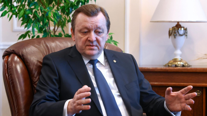 Минск “Бир макон, бир йўл” саммитида қатнашади