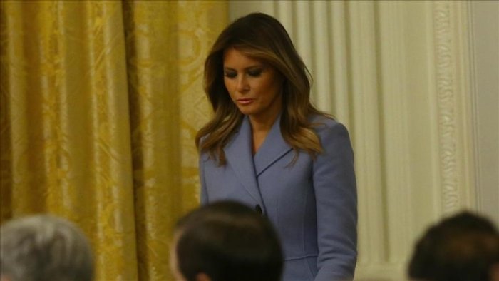 Jinsiy olatning erotik rasmlari Yosh trans porno