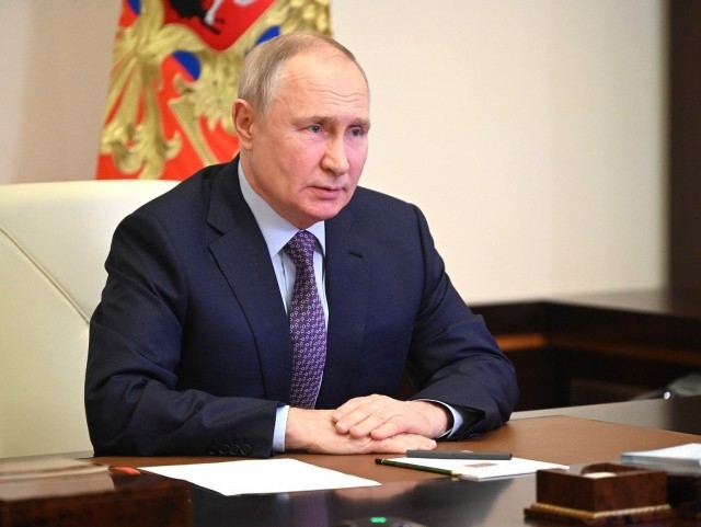 Putin zilzila sababli Turkiya va Suriyaga yordam taklif qildi