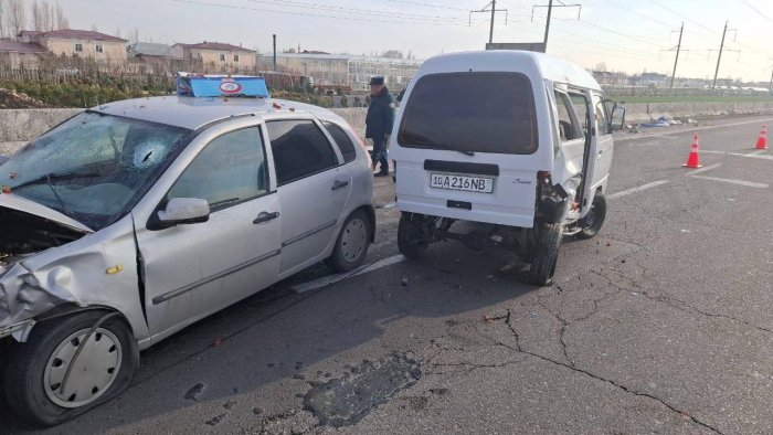 Юқори Чирчиқ туманида содир бўлган йўл-транспорт ҳодисаси содир бўлди