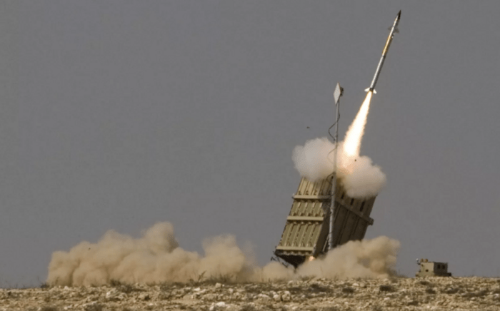 Livan Isroilga 50ga yaqin raketa uchirdi