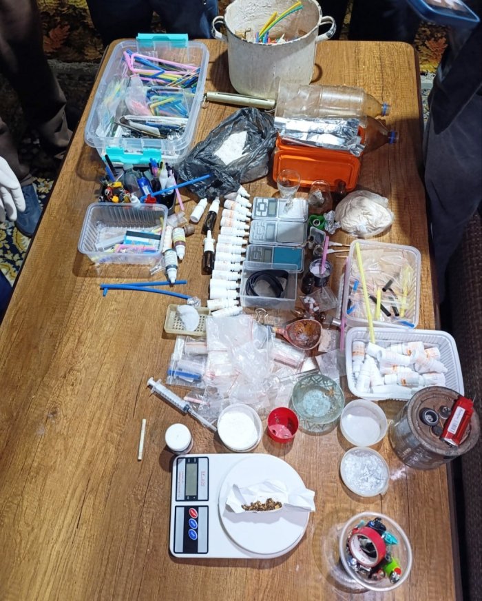 Андижон шаҳрида нарколаборатория аниқланди