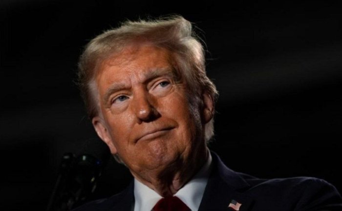 Трамп: АҚШ Эрон бўйича қарор қабул қилиш босқичида