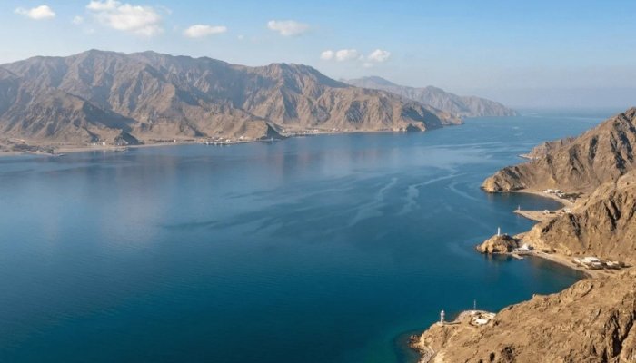 Эрон Ислом инқилоби қўриқчилари корпуси Ҳўрмуз бўғозини тўлиқ ёпиш билан таҳдид қилмоқда