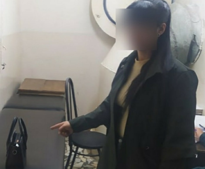 "Алишер Навоий" метро бекатида тўхтатилган қиз сумкасида бомба борлигини айтди