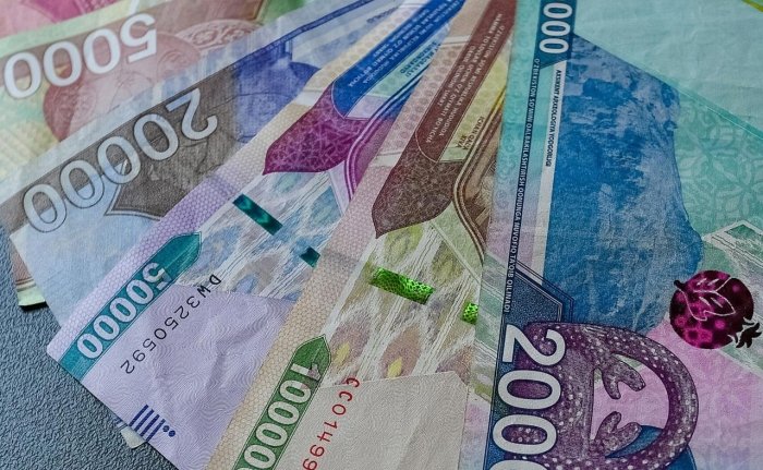 Hokimlik, pensiya jamg‘armasi va g‘aznachilik oylik maoshlari vazirlik xodimlari oyliklari bilan tenglashtiriladi Hokimlik, pensiya jamg‘armasi va g‘aznachilik oylik maoshlari vazirlik xodimlari oyliklari bilan tenglashtiriladi