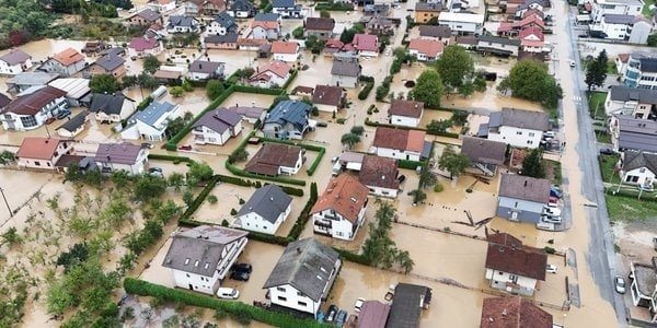 Bosniyadagi suv toshqinlarida kamida 14 kishi halok bo‘ldi