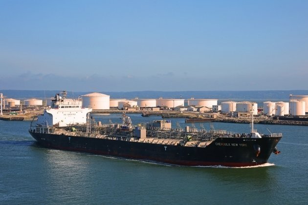 Rossiya nefti dunyodagi eng qimmat neftga aylandi