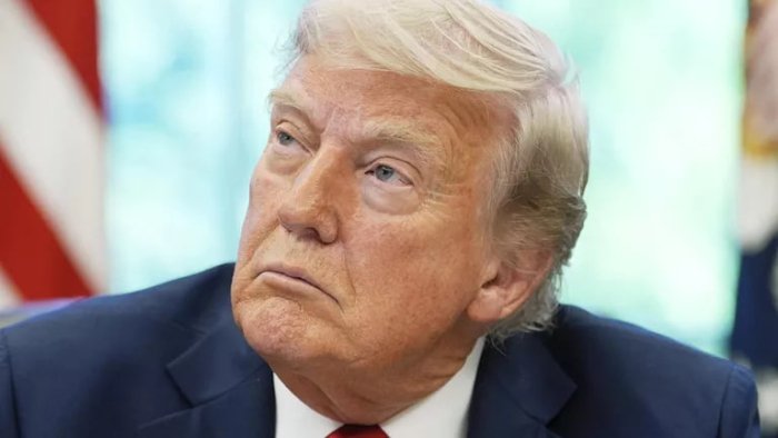 Трамп АҚШ бюджетини қисқартиришни таклиф қилди Трамп АҚШ бюджетини қисқартиришни таклиф қилди