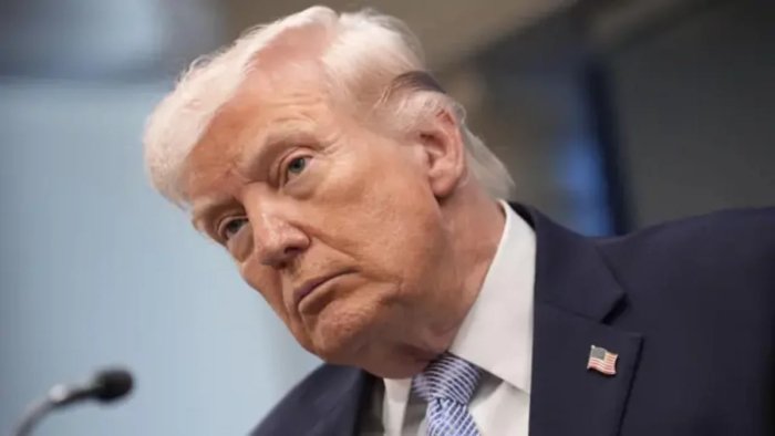 Трамп: "Эронда ҳали ҳам ракеталар ва дронлар мавжуд"