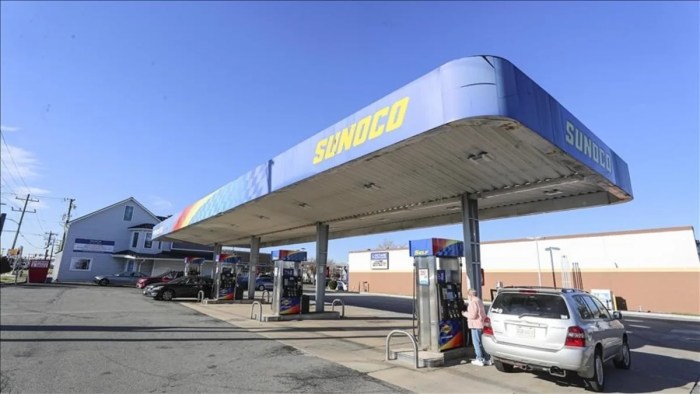 АҚШда бензин нархи 4 долларга кўтарилди