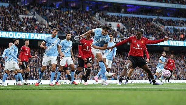 Ҳусанов жуда яхши ҳаракат қилган ўйинда "Манчестер Сити" "Манчестер Юнайтед"ни йирик ҳисобда таслим қилди