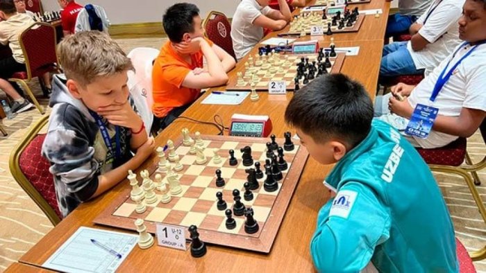 Шахмат: Билолиддин Обидов Батумида жаҳон чемпионлигига эришди