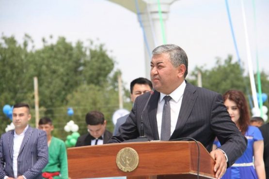 Qashqadaryo viloyati hokimi she’r ham yozadi (video)