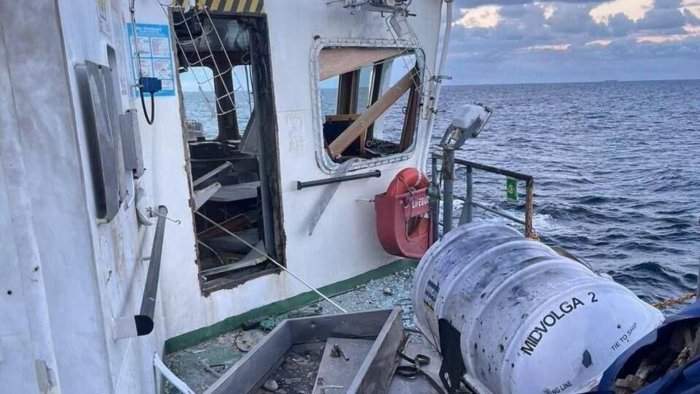 Туркия Қора денгиздаги кемаларга ҳужумларни қабул қилиб бўлмас деб ҳисобламоқда