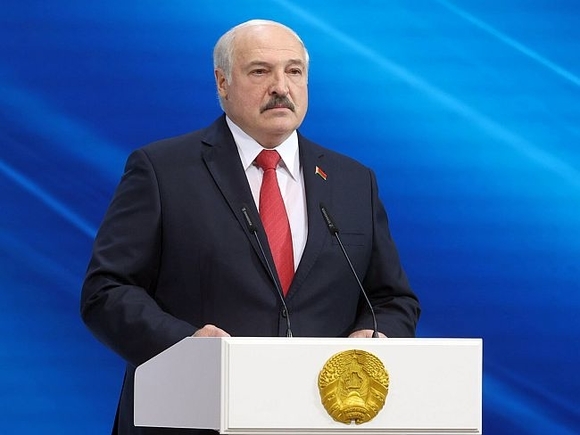 Лукашенко: Биз Европага Иккинчи жаҳон урушини ким тугатганини эслатишдан чарчамаймиз