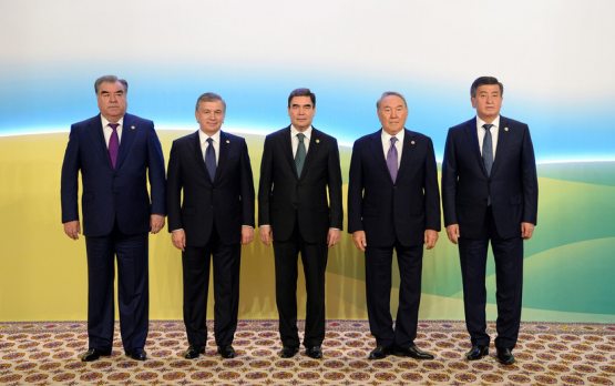 Soliq idorasidan porno video