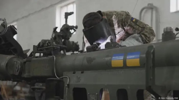 Европа Украинага ёрдам бериш учун АҚШ қуролларини сотиб олишга тайёрланмоқда - Bloomberg Европа Украинага ёрдам бериш учун АҚШ қуролларини сотиб олишга тайёрланмоқда - Bloomberg