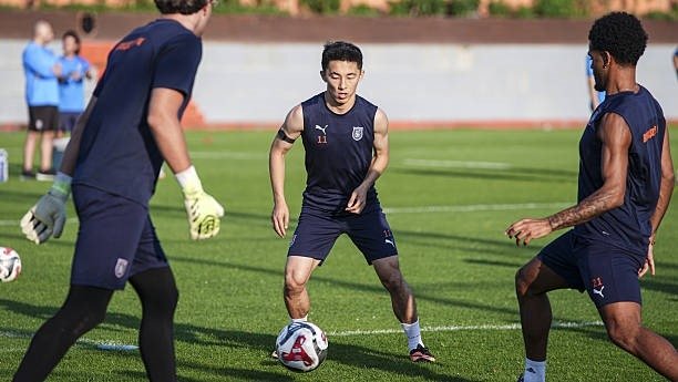 Erkak ayolni qarzini tolash uchun aylanaga aylantirdi. Xola sutyen