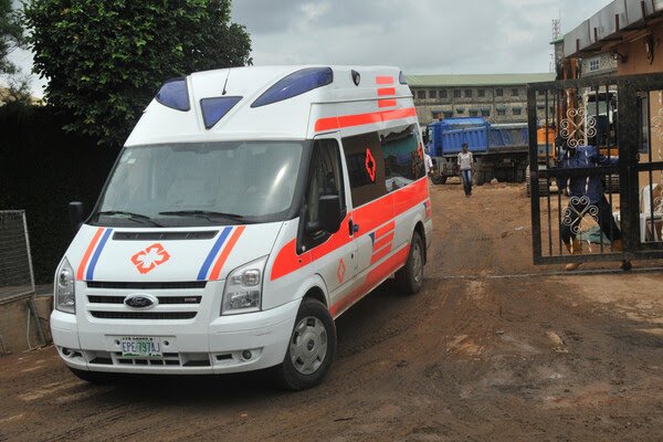 Қонли хато: Нигерияда бозорга ҳужум сабаб 200 киши ҳалок бўлди